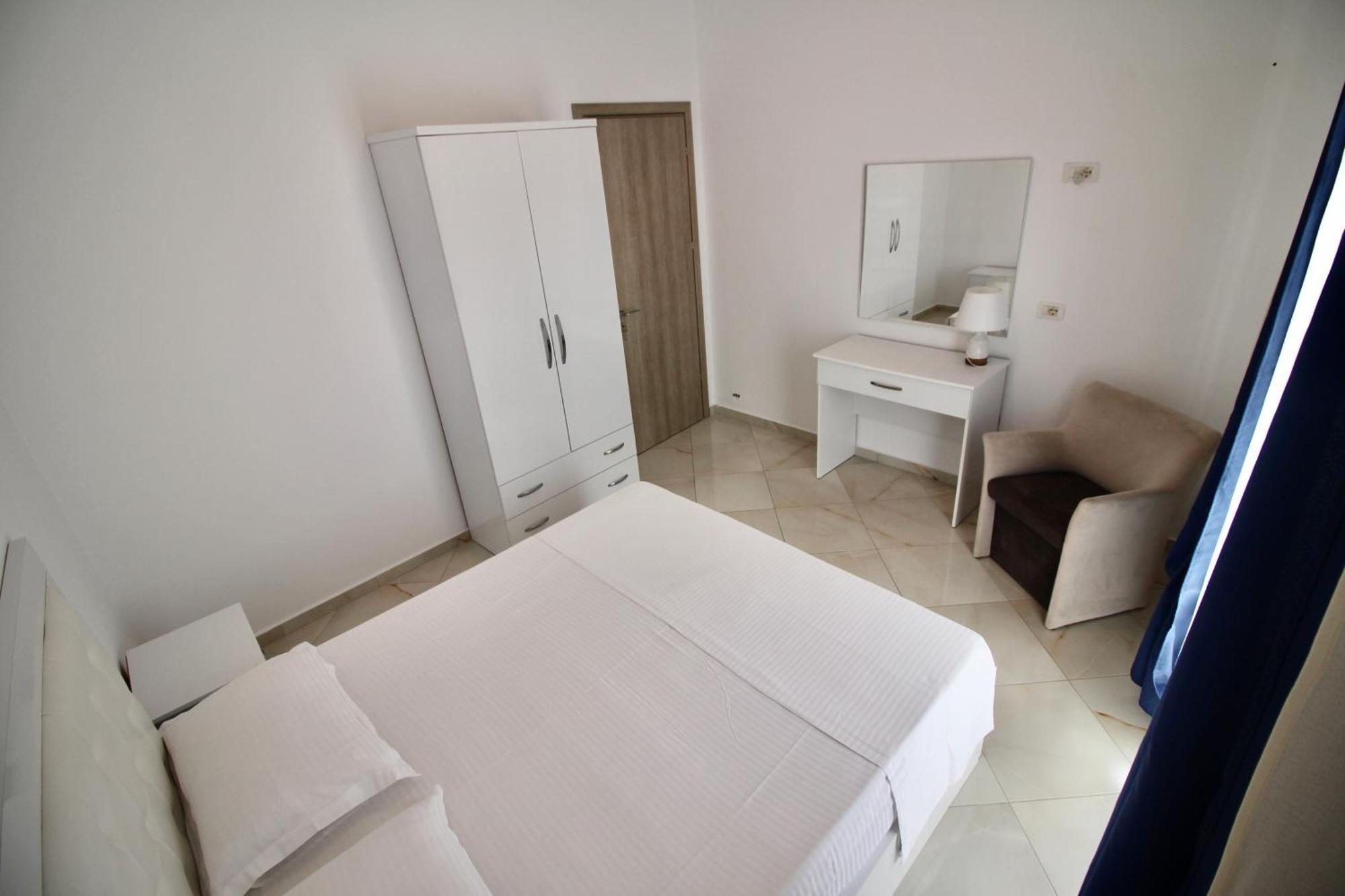 Saranda Apartaments Meta Eksteriør billede